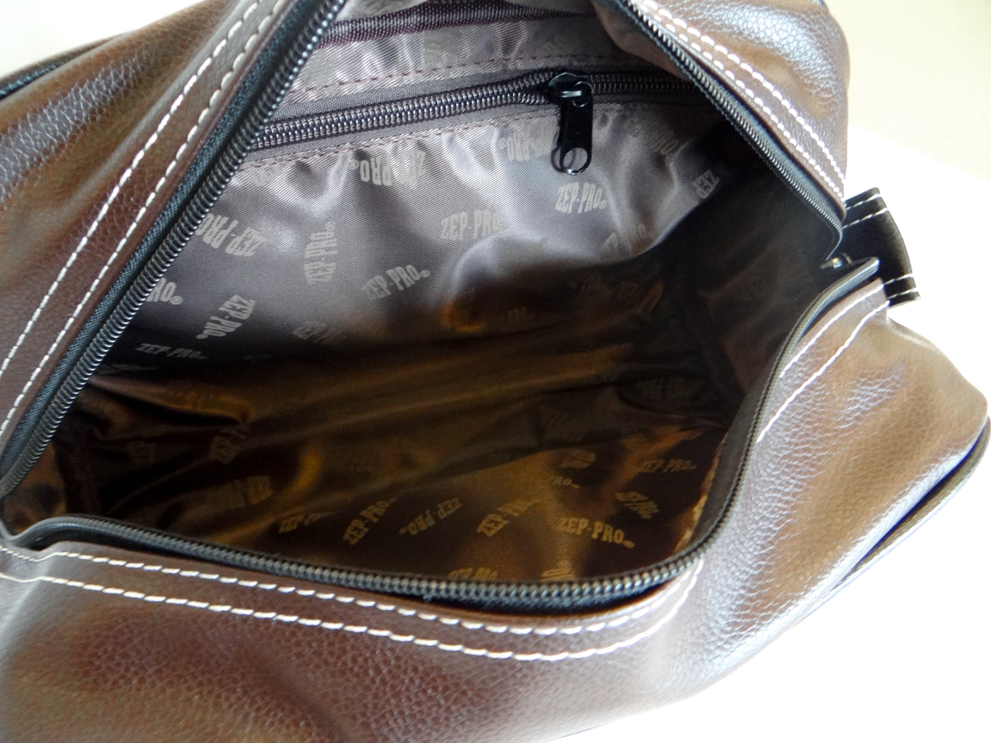 Auburn Leather Toiletry Bag