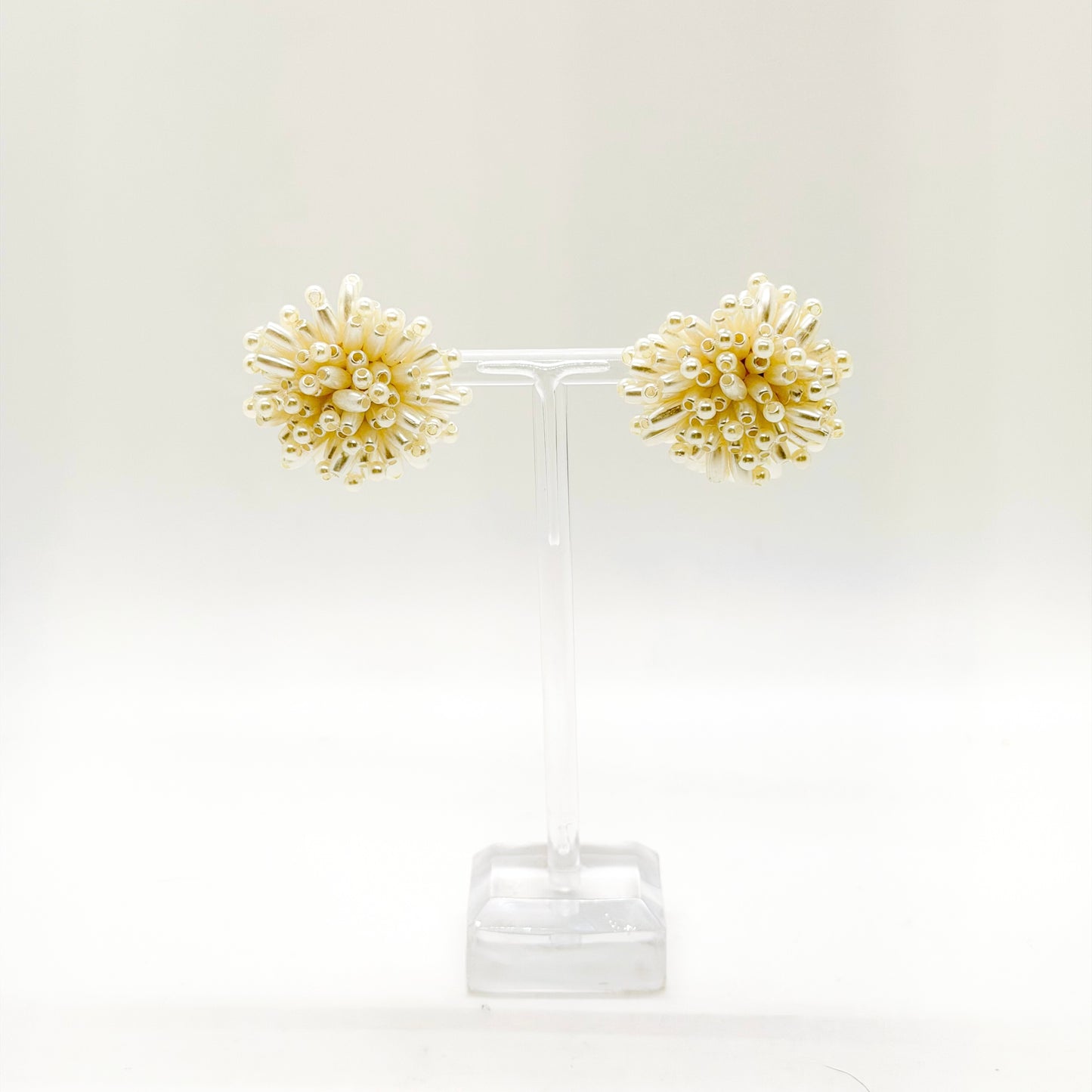 Pearl Burst Studs