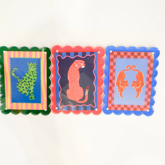 Scalloped Acrylic Frame