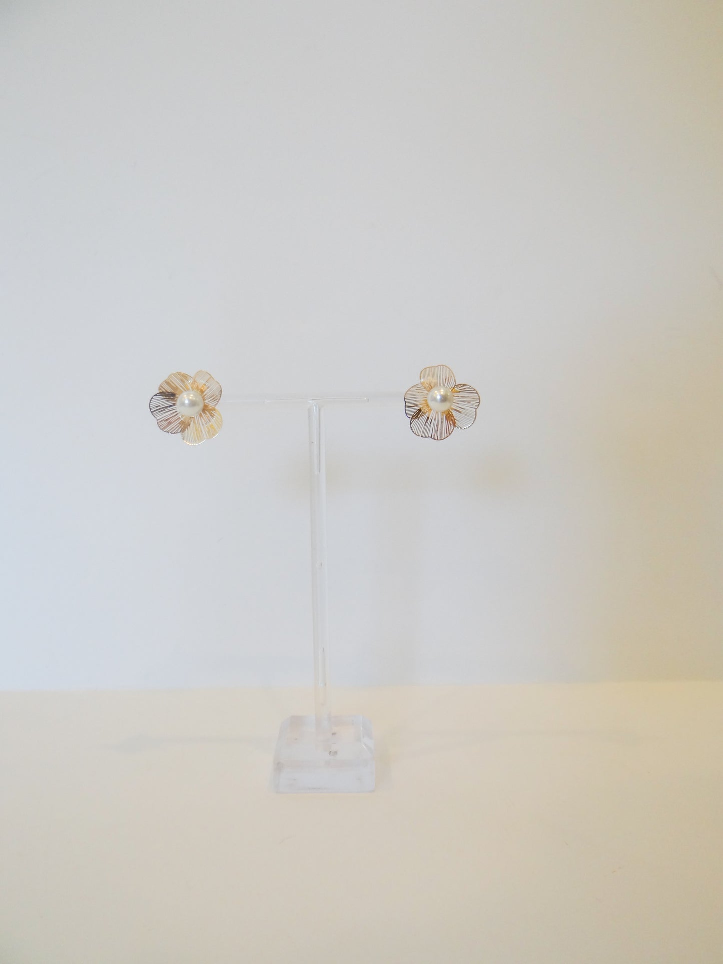 Filigree Pearl Earrings