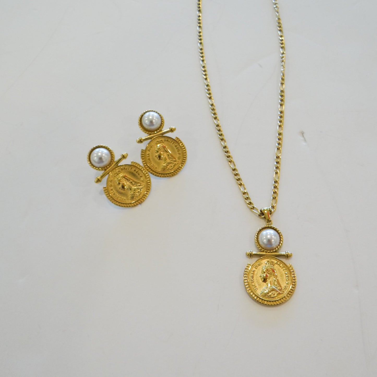 Macy Necklace