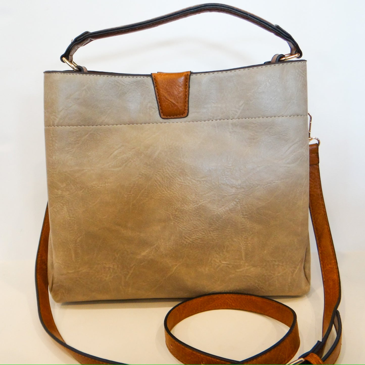 The Traveler Purse