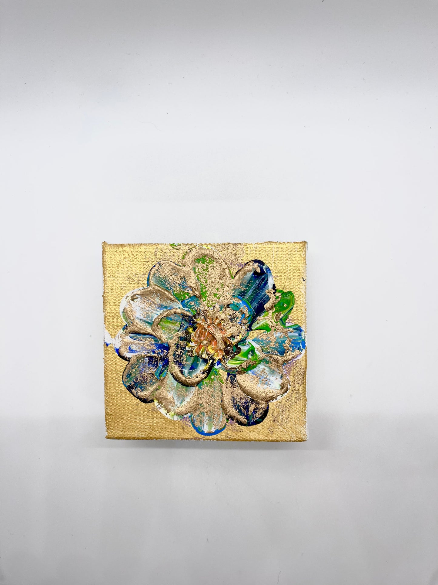 4 x 4 Textured Flower Artwork