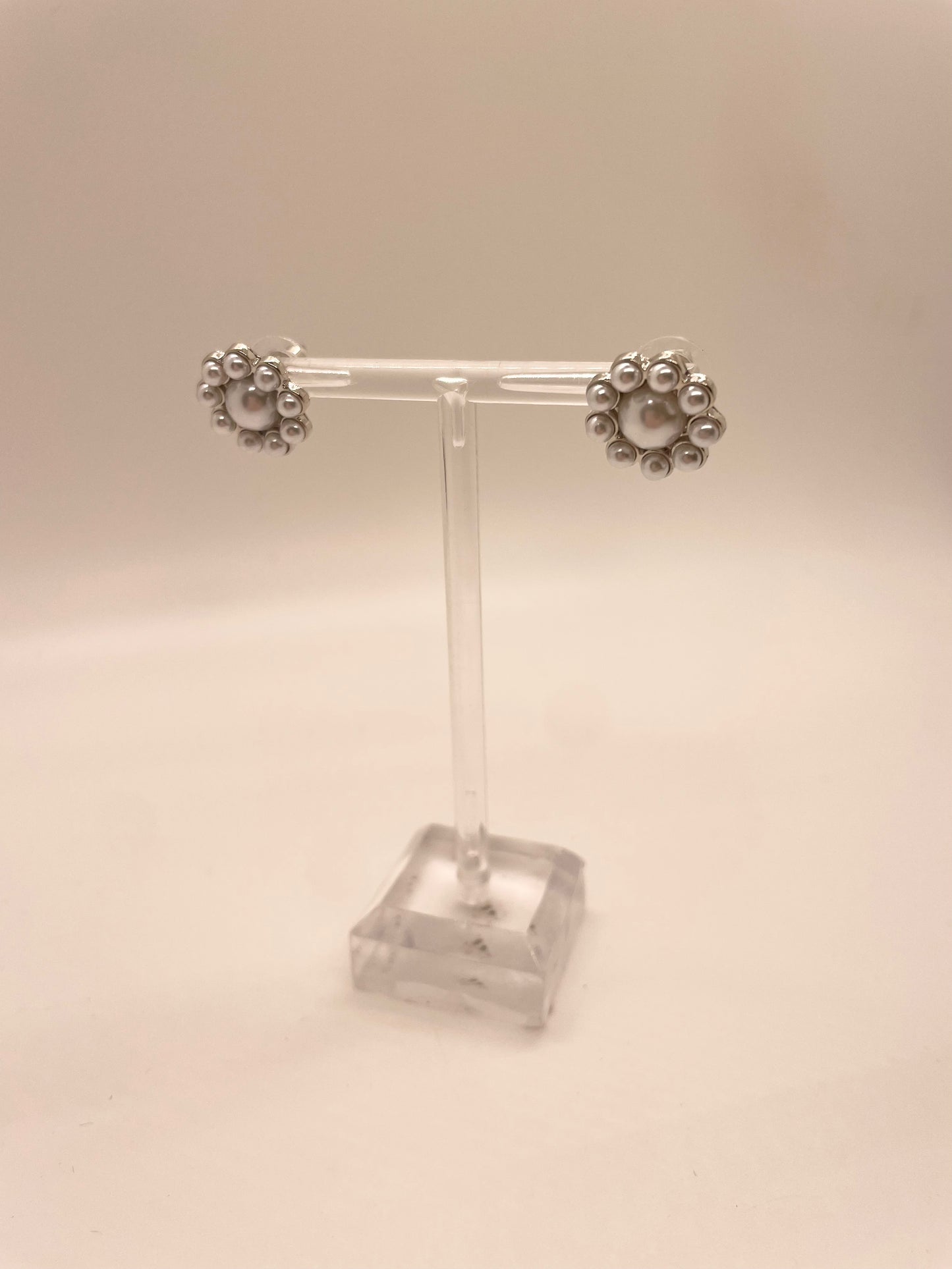 Silver Pearl Cluster Stud