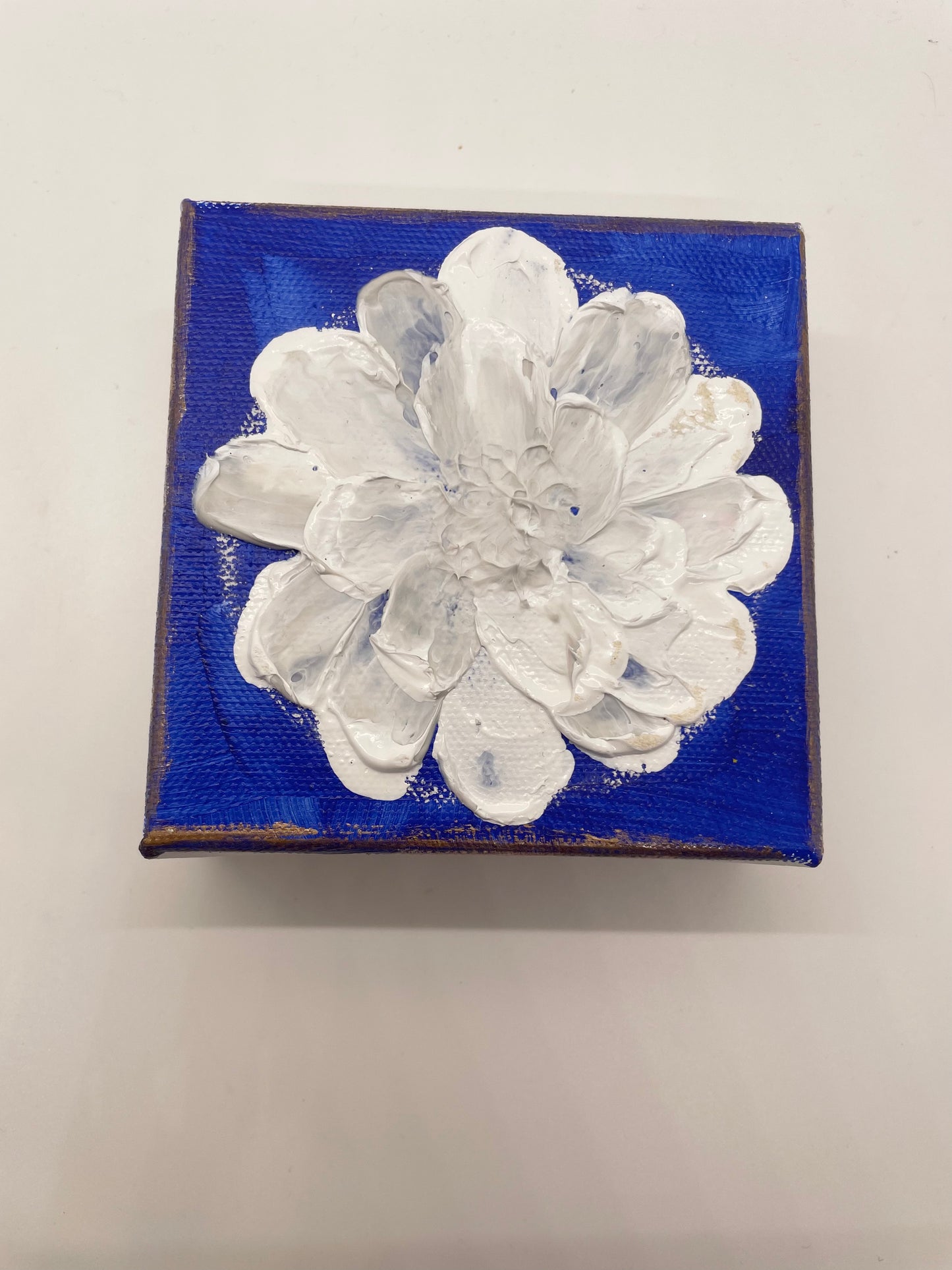 4 x 4 Textured Flower Artwork