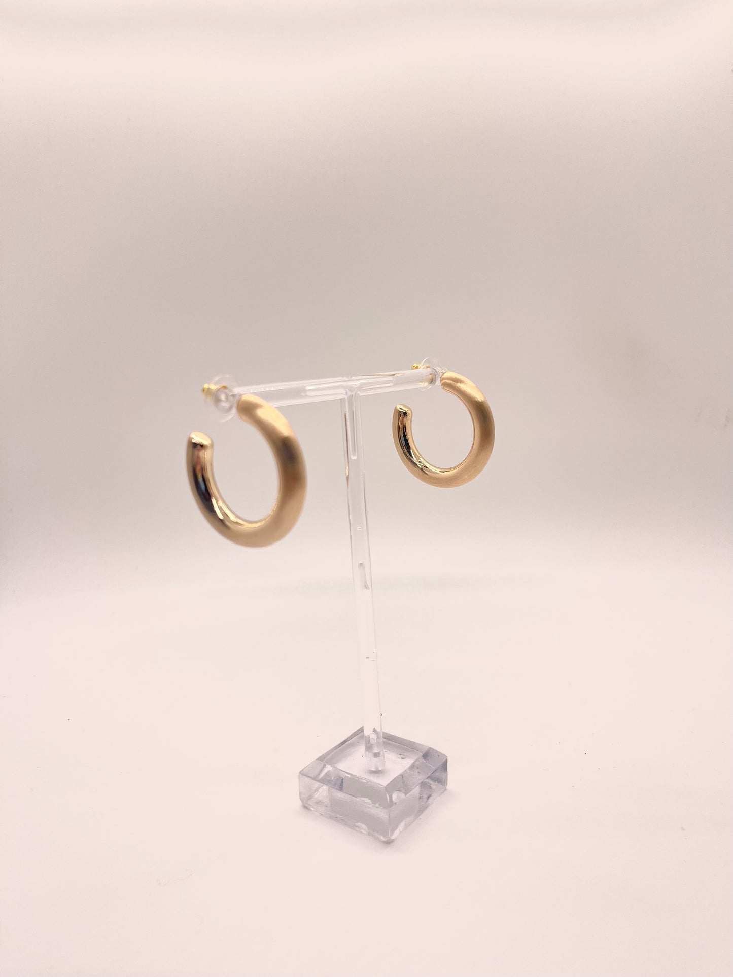 Small Chunky Classic Shiny Hoops
