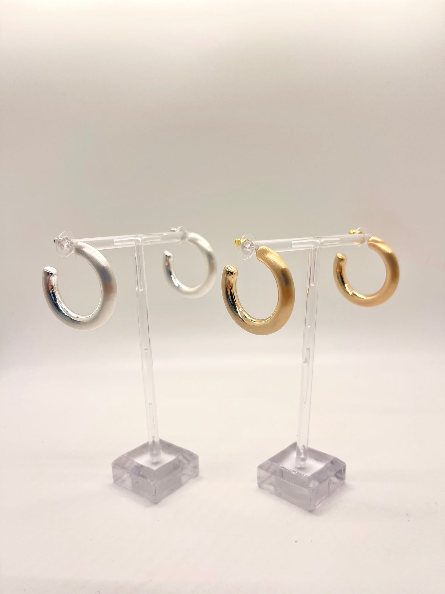 Small Chunky Classic Shiny Hoops