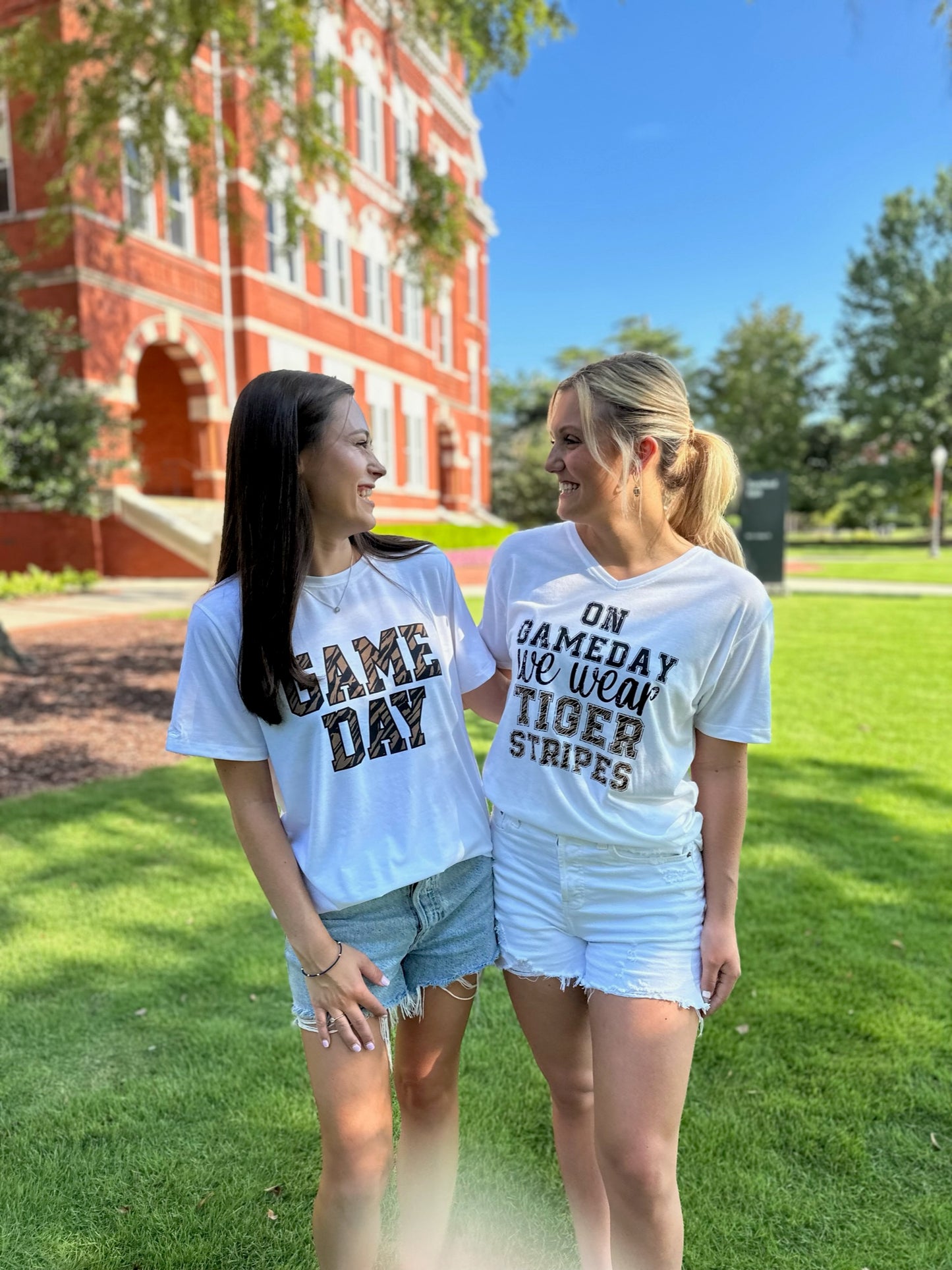 Tiger Game Day Crew Neck Short Sleeve Top
