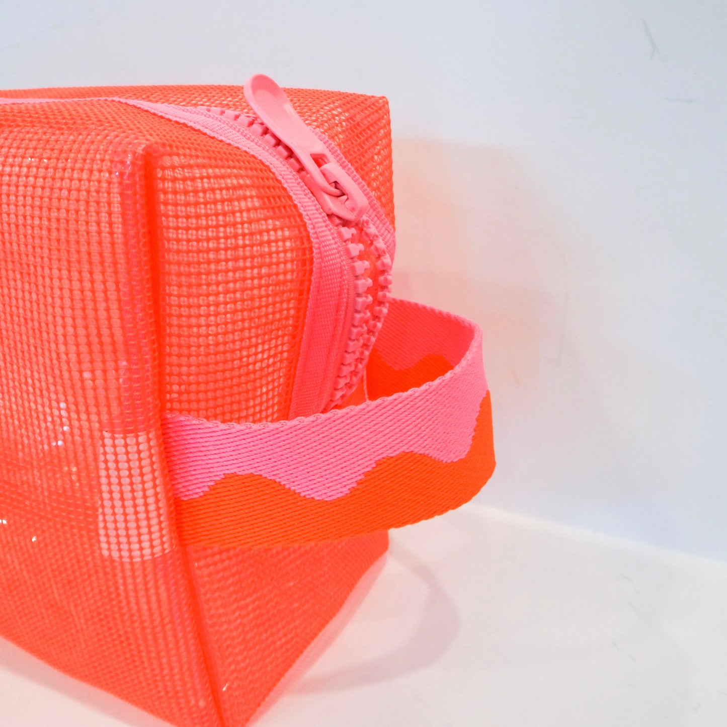 Camden Mesh Zip Pouch