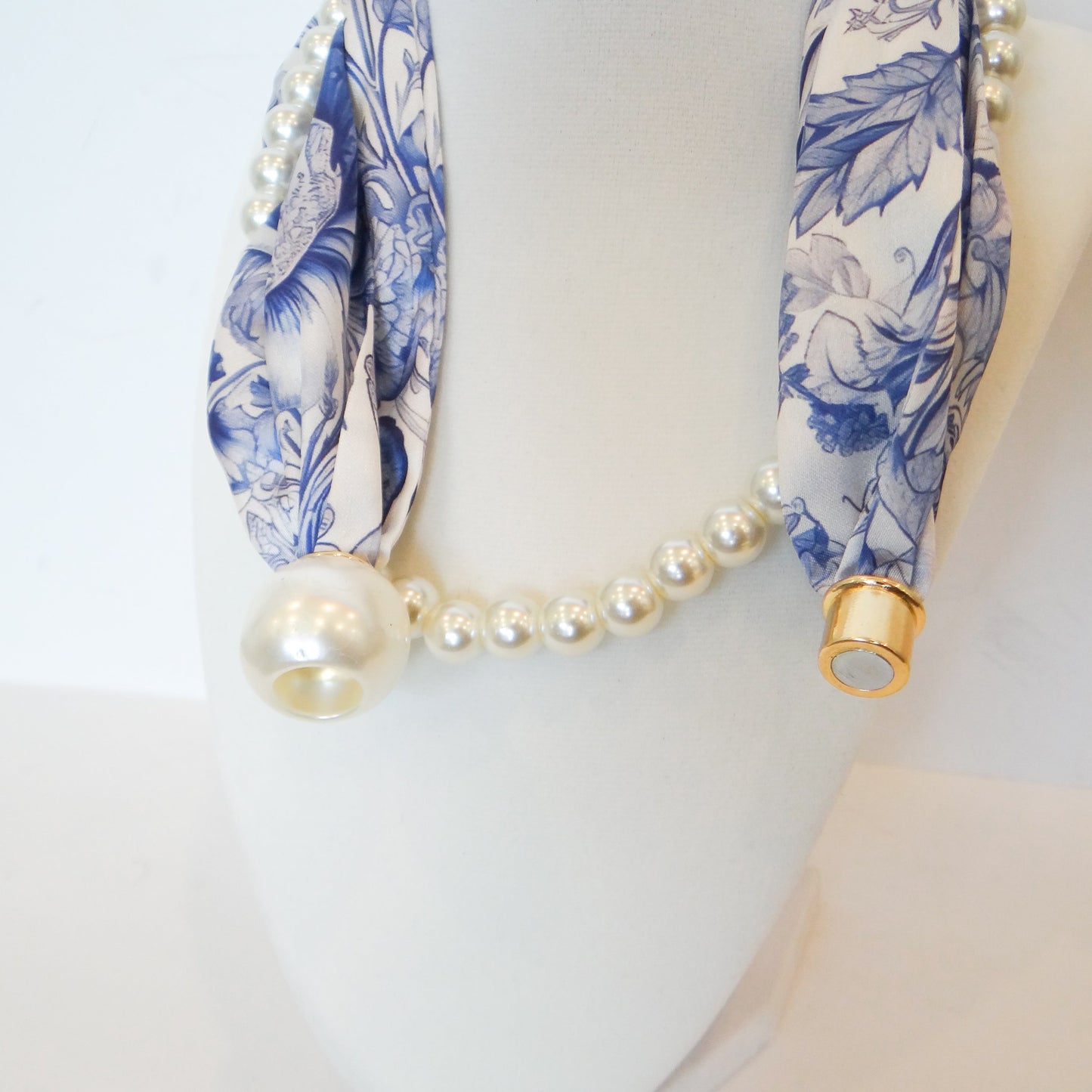 Pearl Toile Scarf Necklace