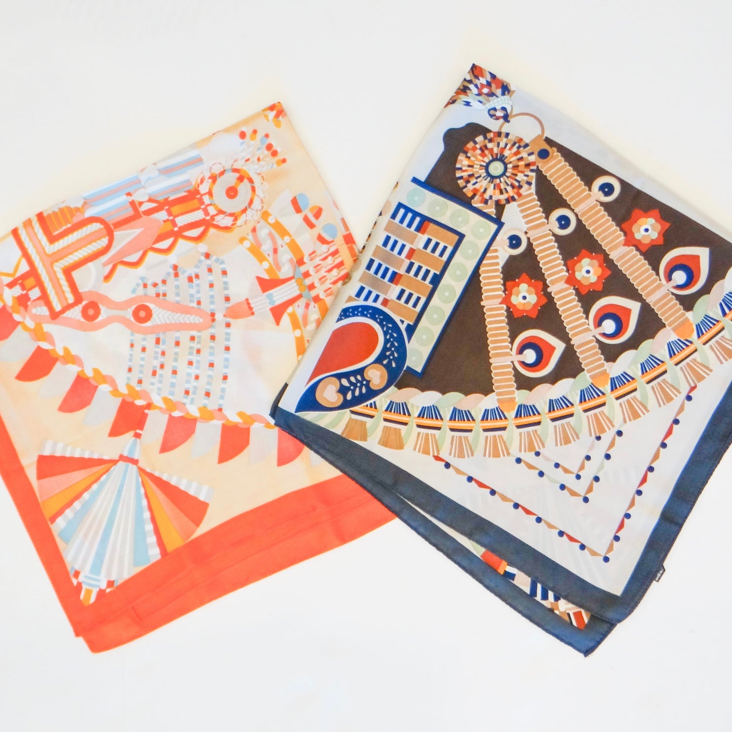 Abstract Multi Scarf