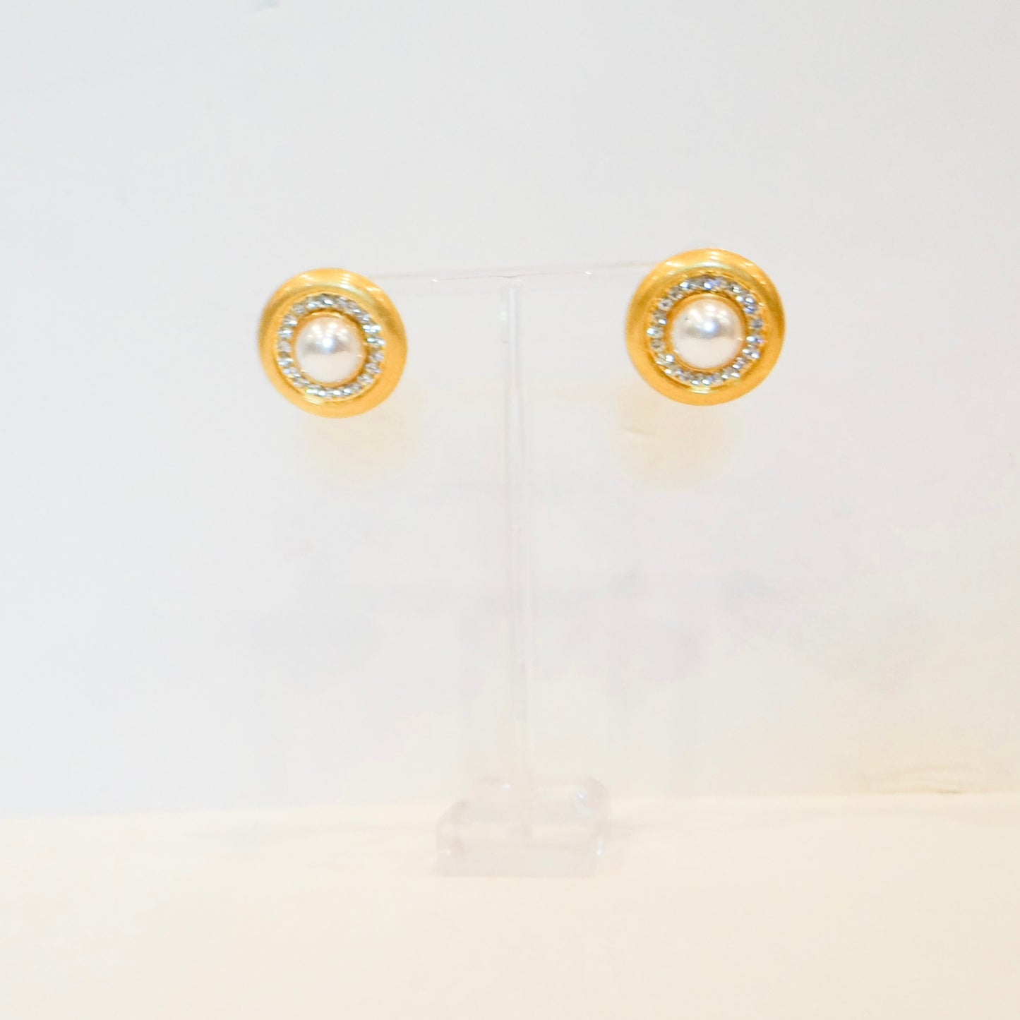 Vintage Gold Circle Studs