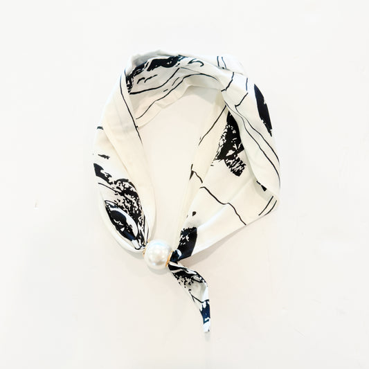 Robyn Pearl Scarf Necklace