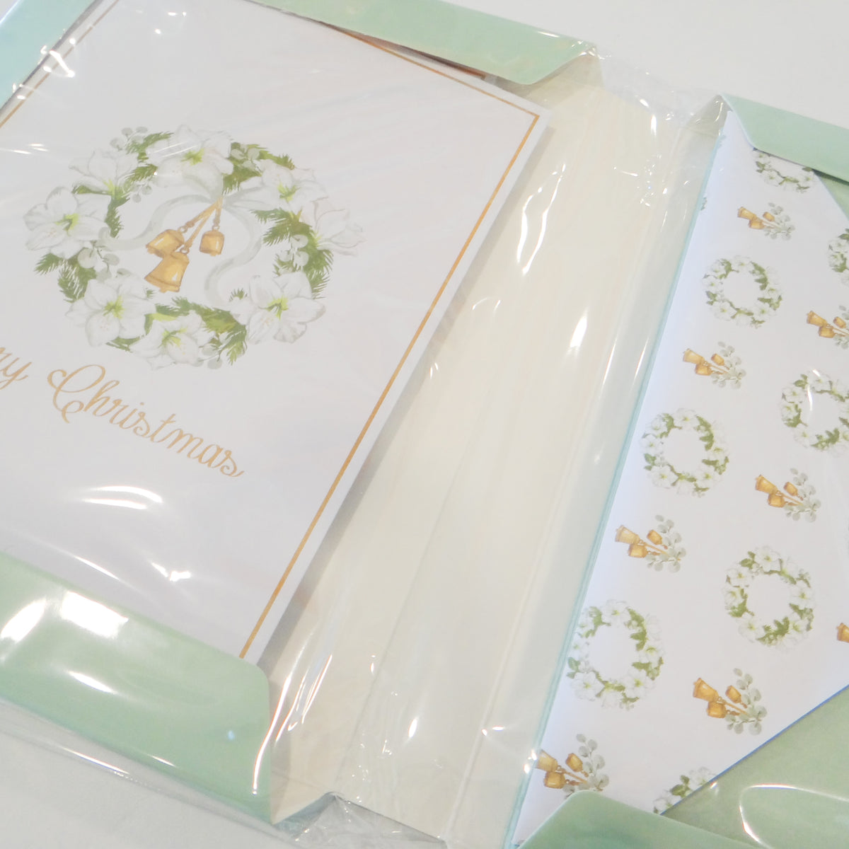Amaryllis Wreath Stationery Set