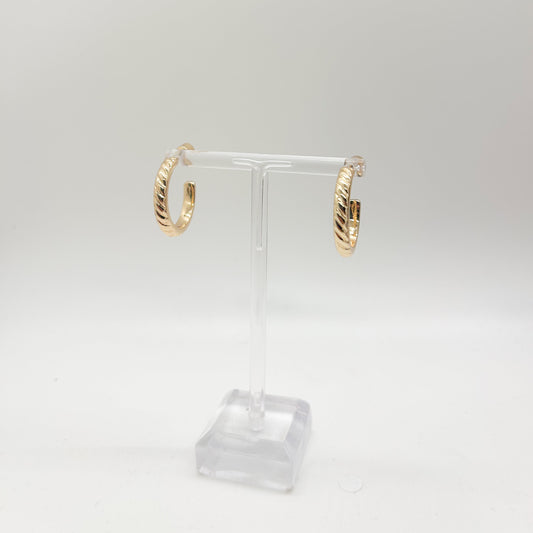 Ribbed gold hoops