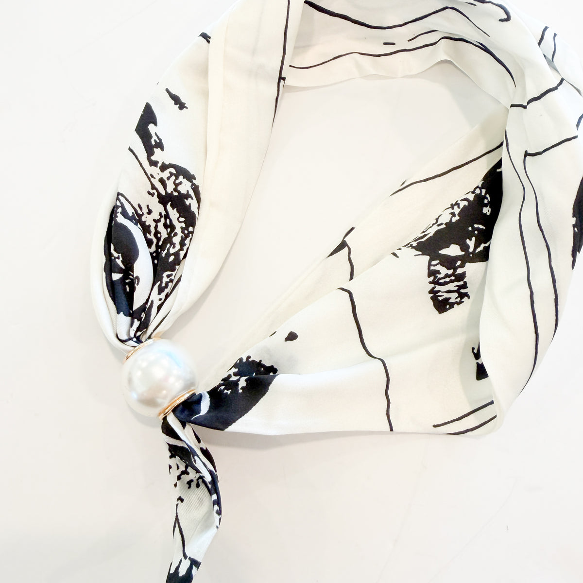 Robyn Pearl Scarf Necklace