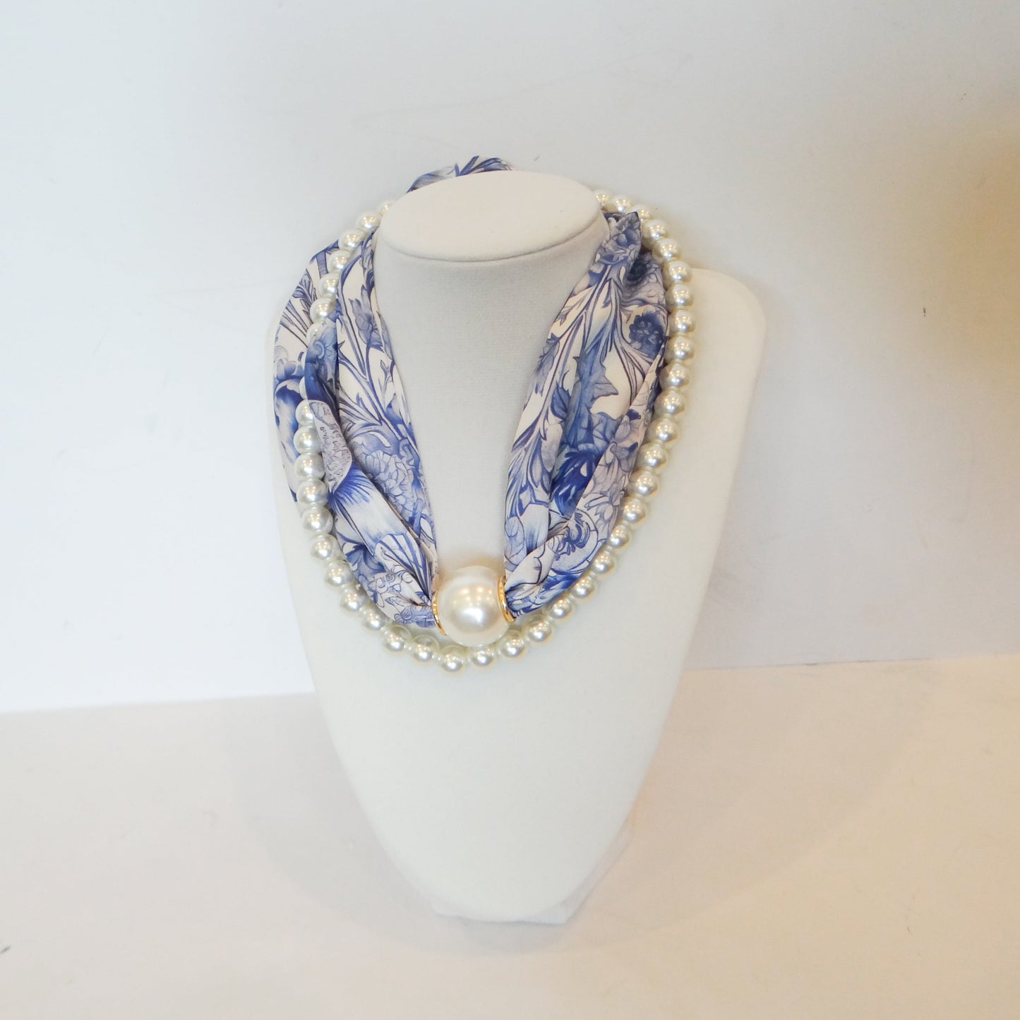Pearl Toile Scarf Necklace