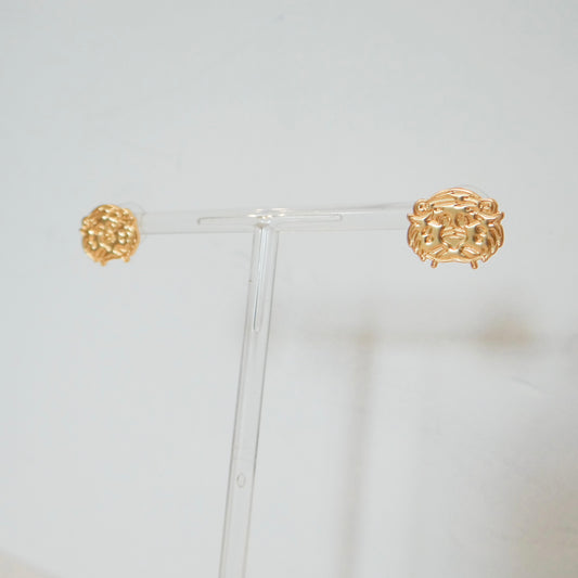 The Golden Aubie Studs