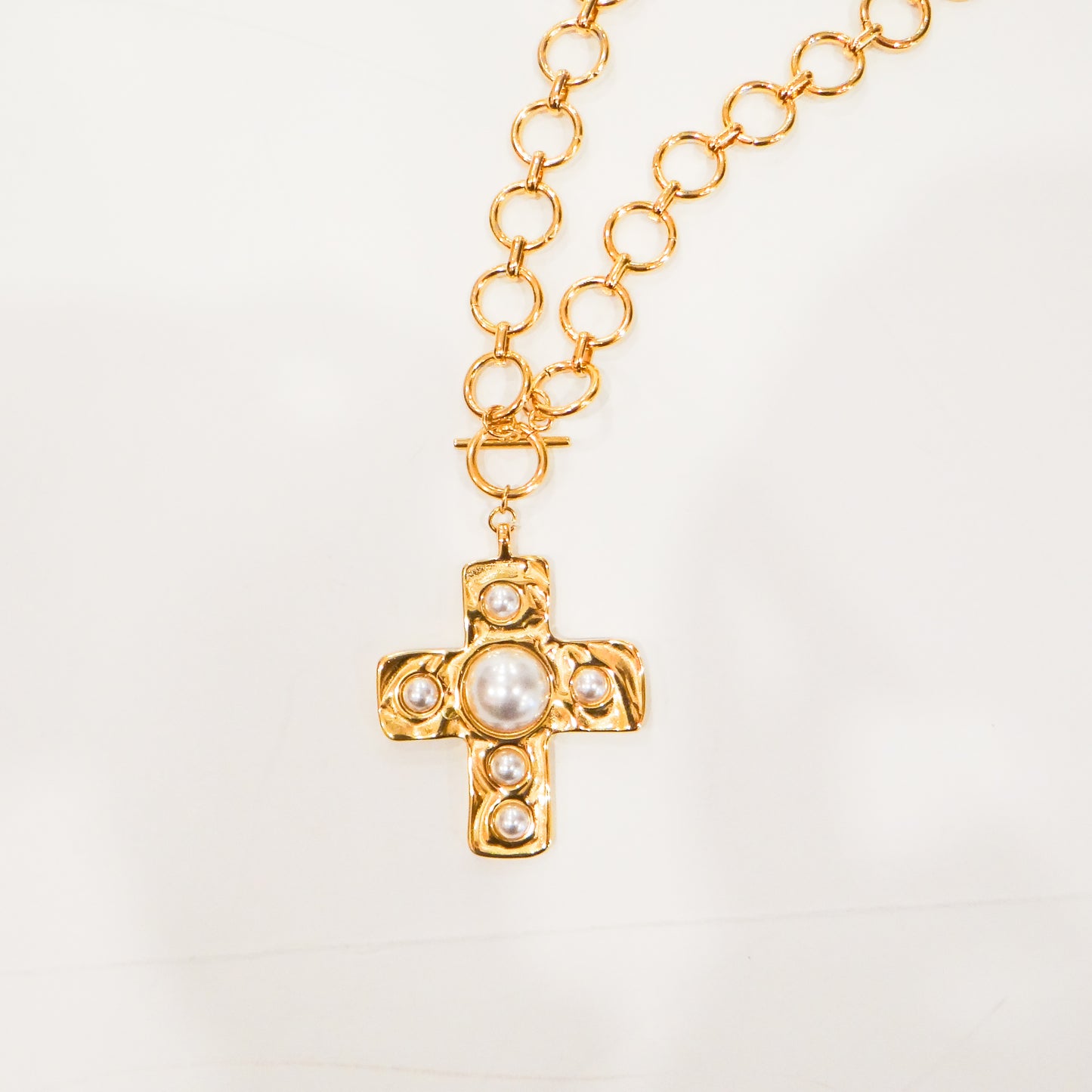 Chan Sutt Pearls - Pearly Cross