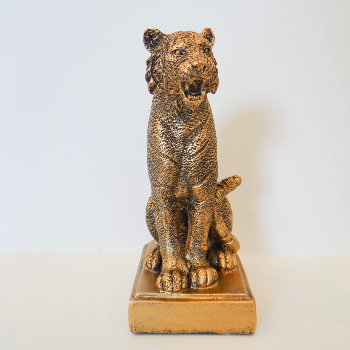 Gold Tiger Decor