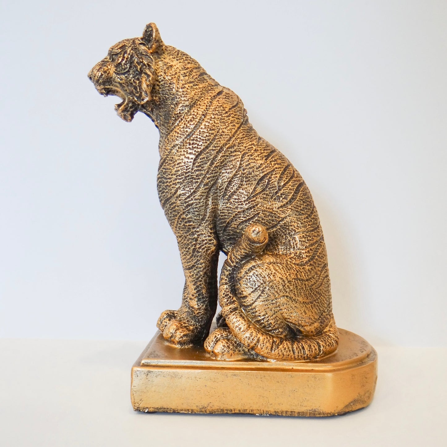 Gold Tiger Decor