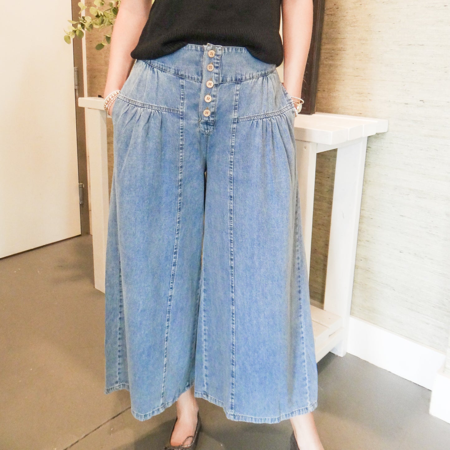 Light Denim Pants