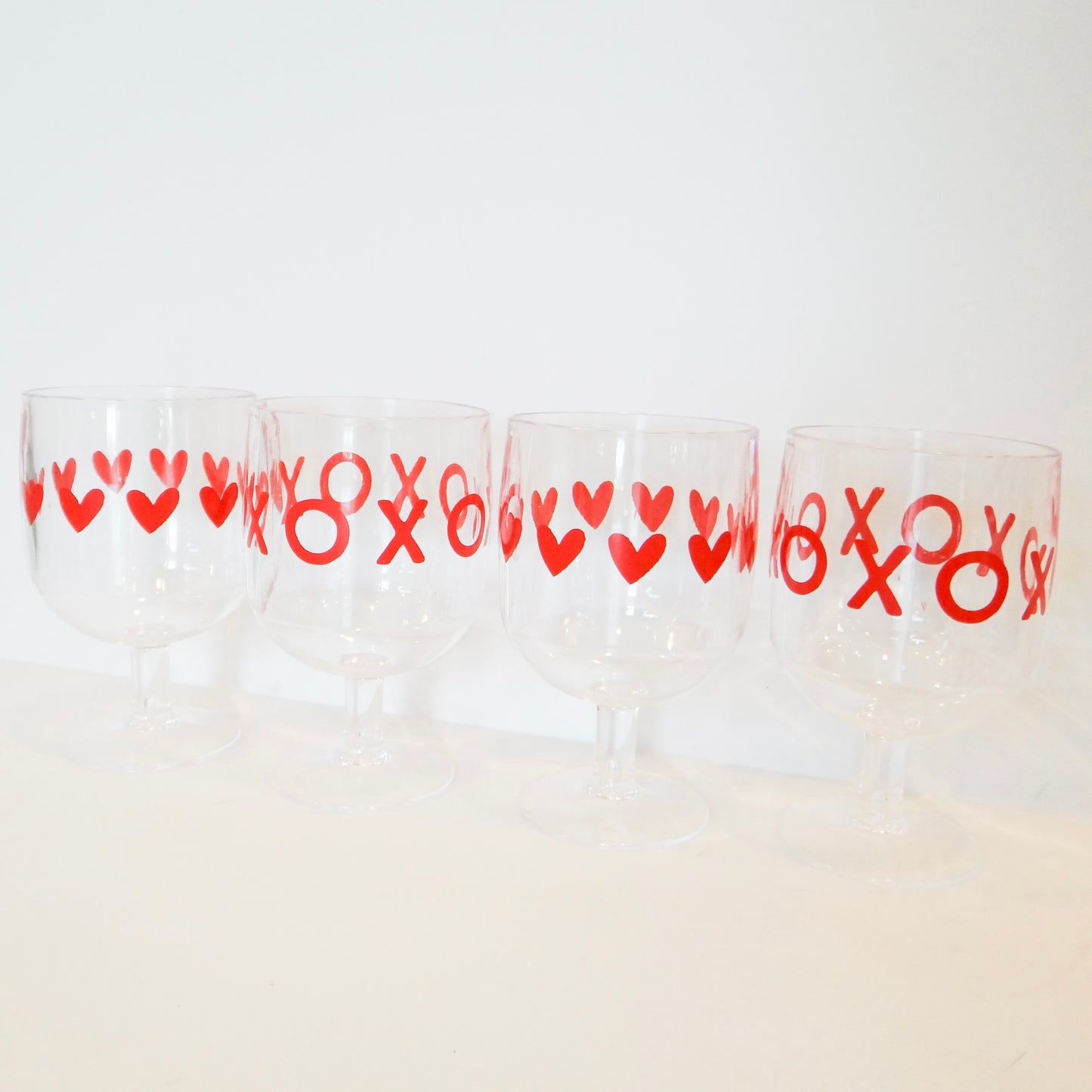 XOXO Wine Glass Set