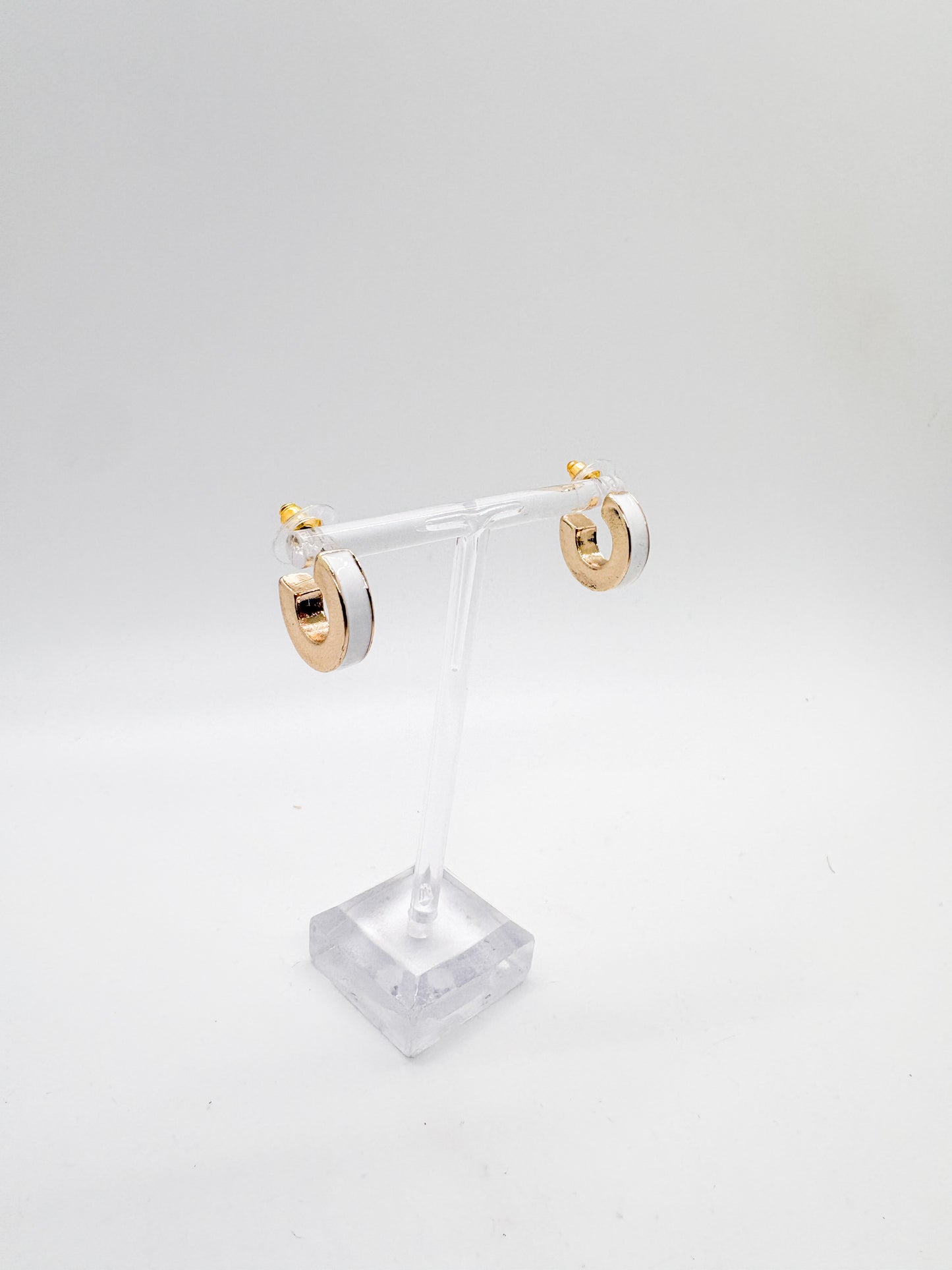 Linear Gold & White Hoops