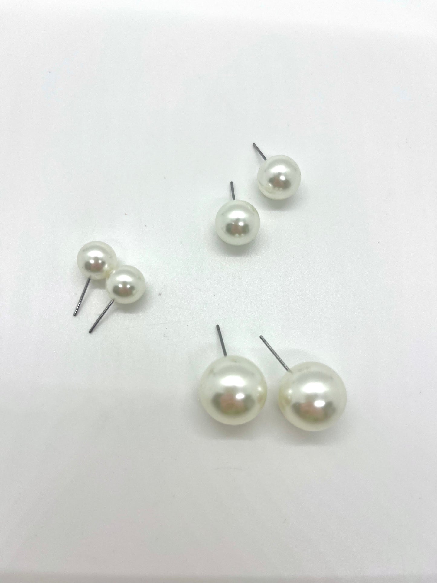 Classic Pearl Studs