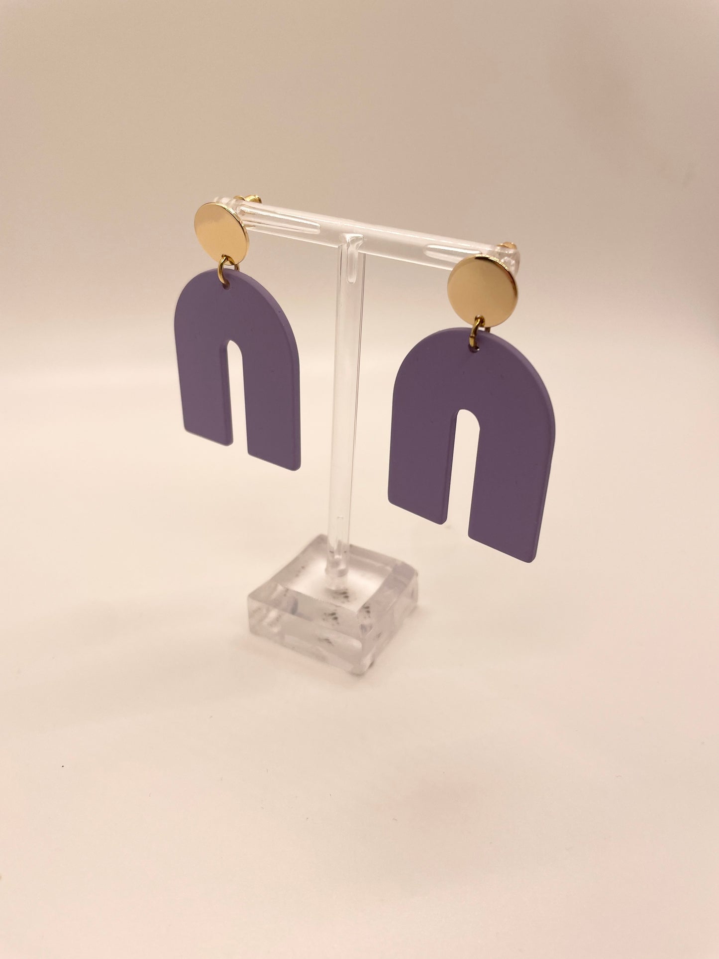 Lilac U Earring