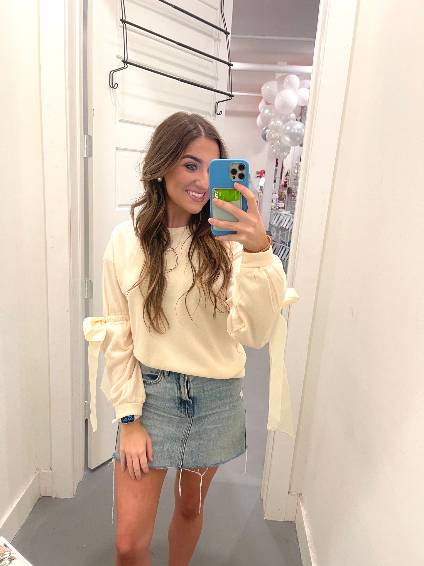 Cream Bow Sleeve Sweatshirt