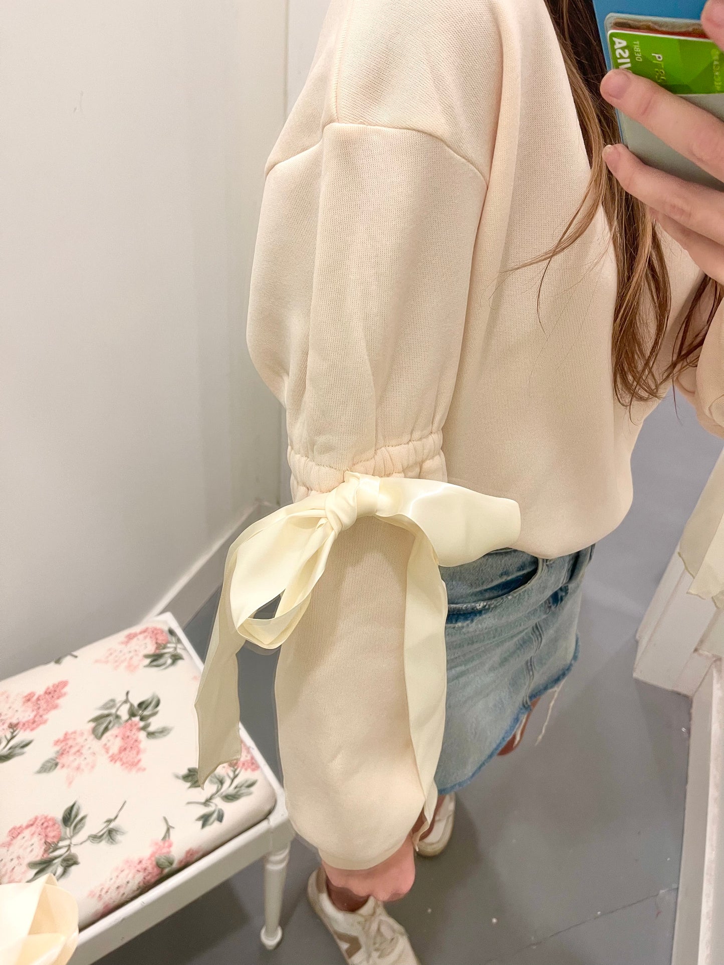 Cream Bow Sleeve Sweatshirt