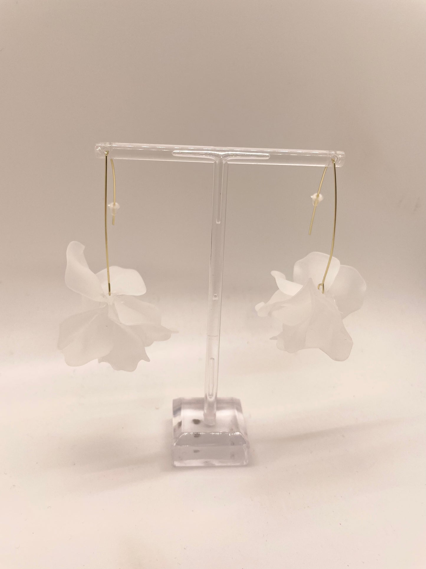 Laura Janelle Dainty Flower Earrings
