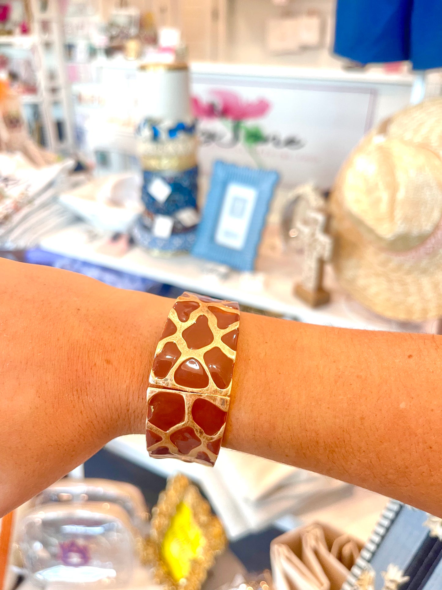 Giraffe Hinge Bangle