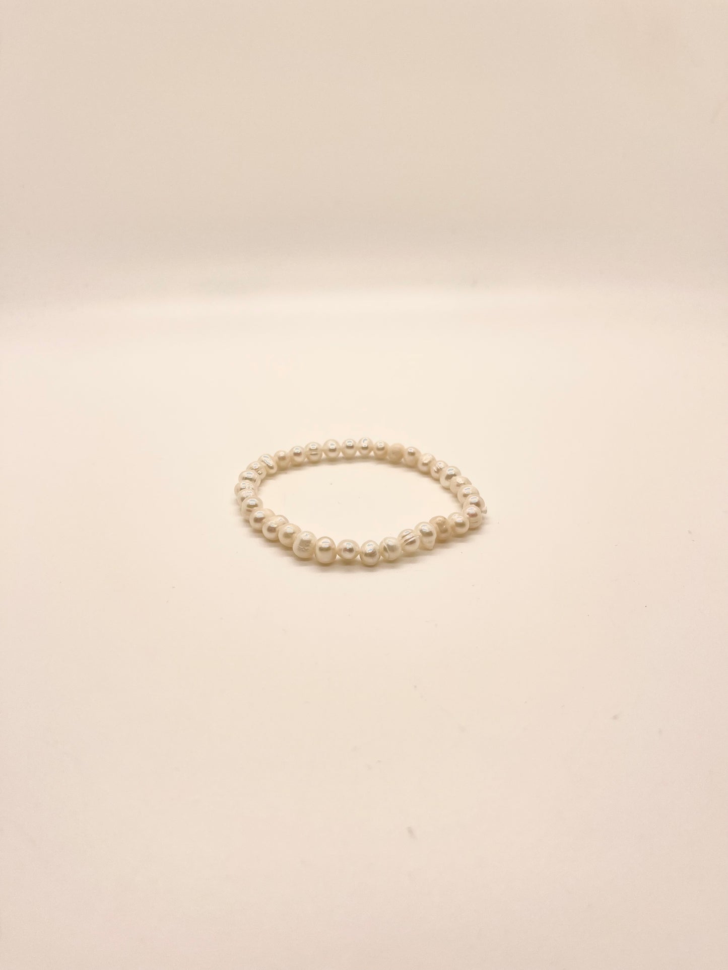 Thin Pearl Bracelet