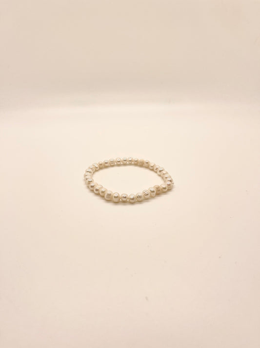 Thin Pearl Bracelet