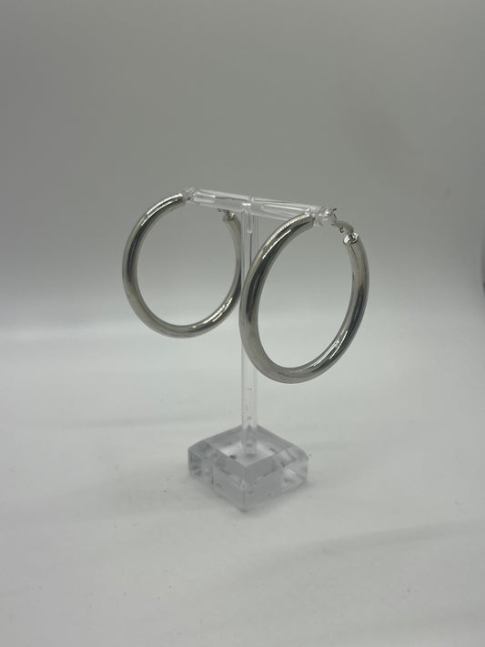 Earring of the Week 10/08 - Silver Hoops