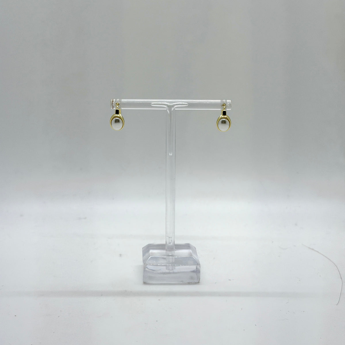Earring of the Week: Pearl Huggies