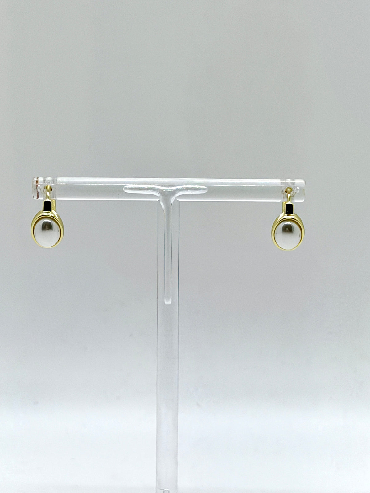 Earring of the Week: Pearl Huggies
