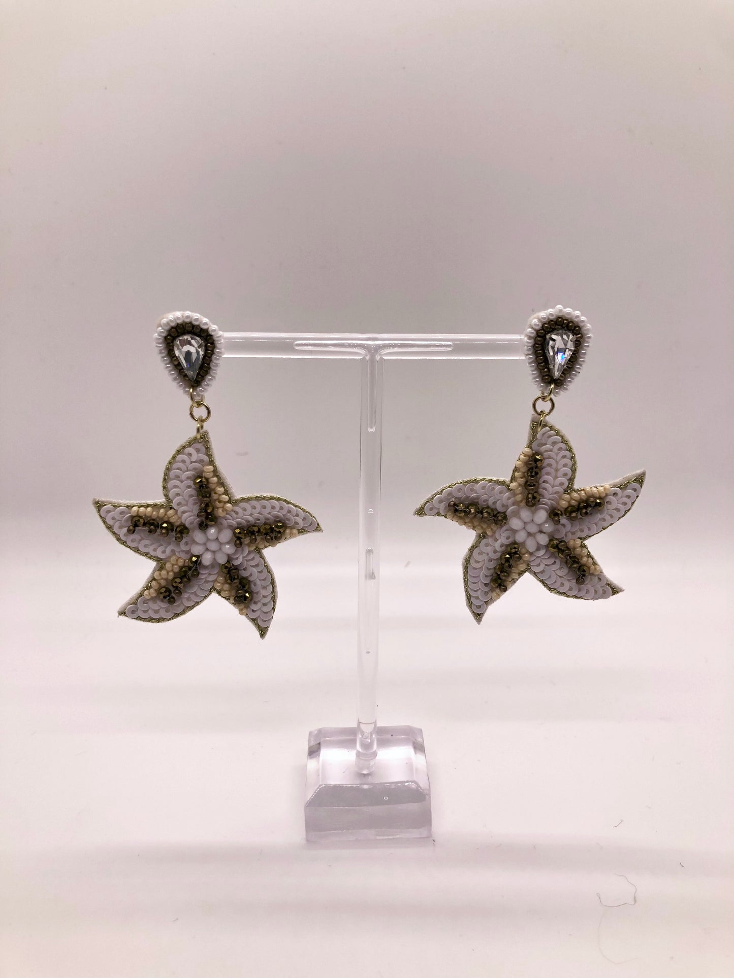 Neutral Star Fish Earring